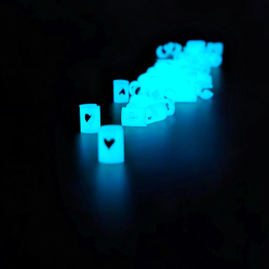 Alternative view of HeartClip - Set inele de păr albastre fosforescente 50 buc.